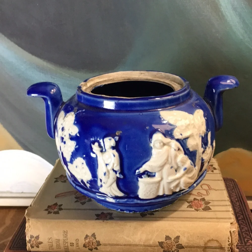 Vintage Sugar Bowl & Creamer - Picture 5 of 8
